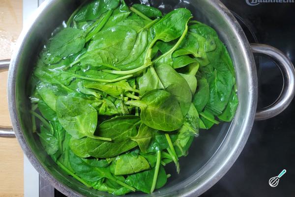 Receita de Creme de espinafre com creme de leite - Passo 2