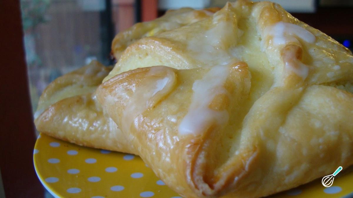 Receita de Folhado quatro queijos