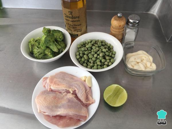 Receita de Purê de legumes com frango - Passo 1