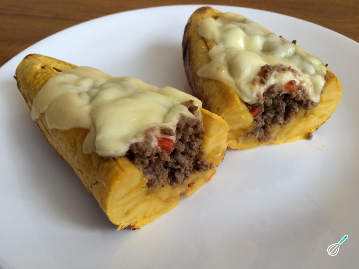 Receita de Banana recheada com carne moída