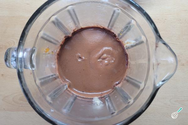 Receita de Bolo de chocolate fit de liquidificador - Passo 6