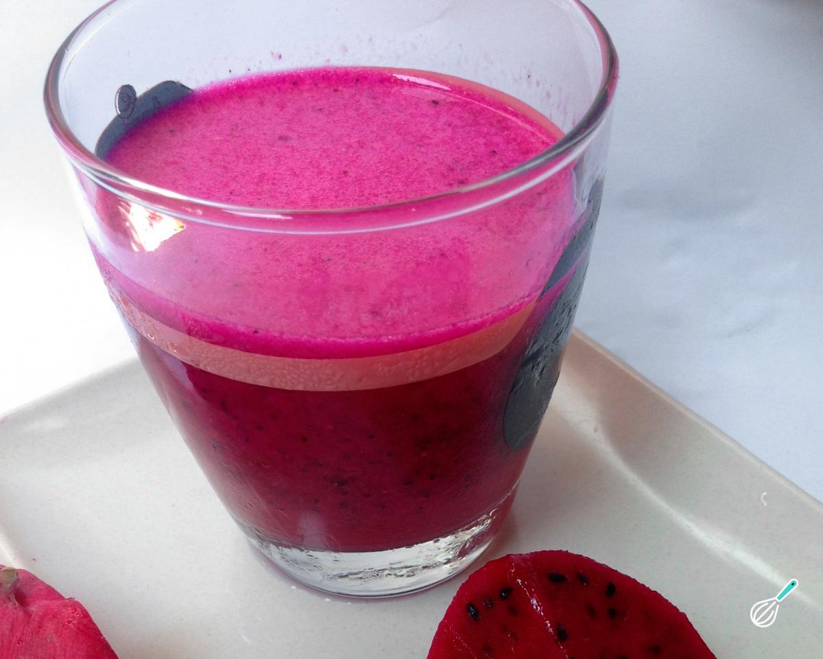 Suco de pitaya com limão