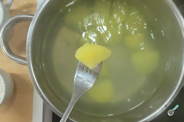 Receita de Torta de batata com sardinha - Passo 9
