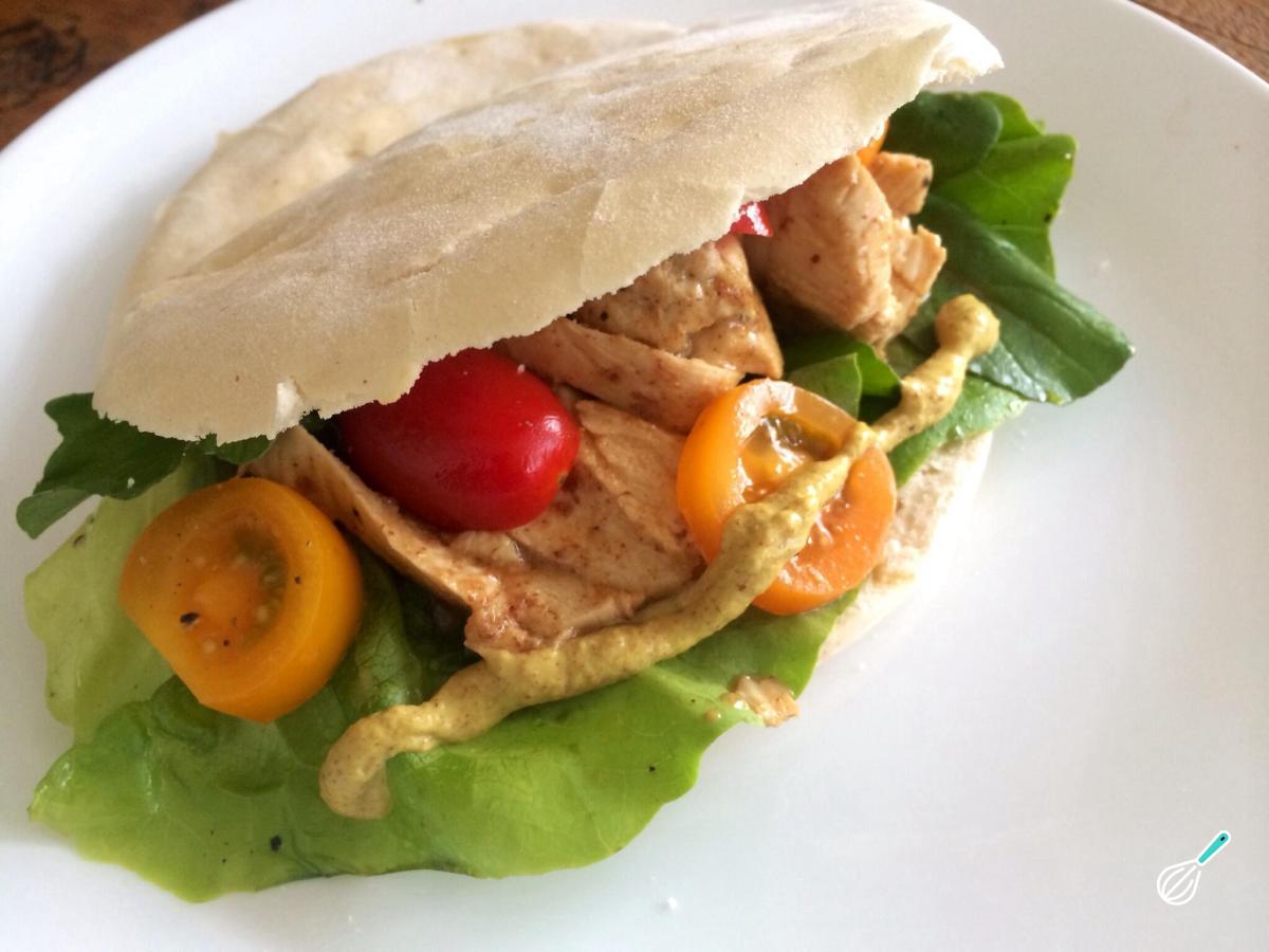 Receita de Sanduíche de frango no pão árabe