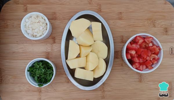 Receita de Frango ao molho com batatas - Passo 2