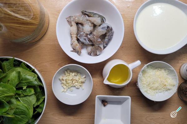 Receita de Macarrão com camarão do Coco Bambu - Passo 1