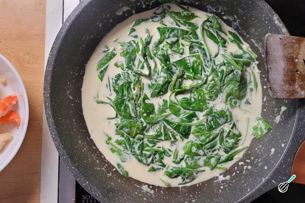 Receita de Macarrão com camarão do Coco Bambu - Passo 7