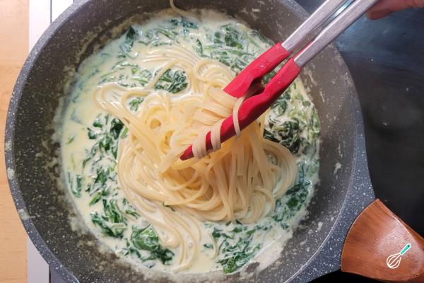 Receita de Macarrão com camarão do Coco Bambu - Passo 9