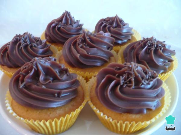 Receita de Cupcake de cenoura com chocolate - Passo 5