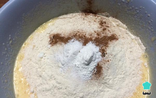 Receita de Bolo de cenoura e noz - Passo 2