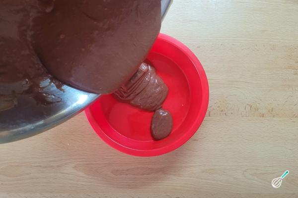Receita de Bolo de chocolate fofinho de liquidificador da vovó - Passo 7