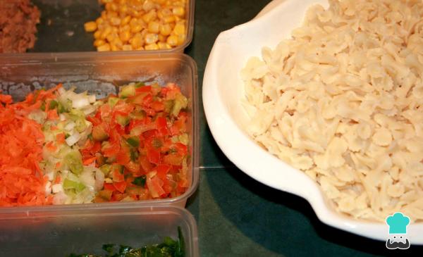 Receita de Salada de patê de atum e queijo - Passo 3