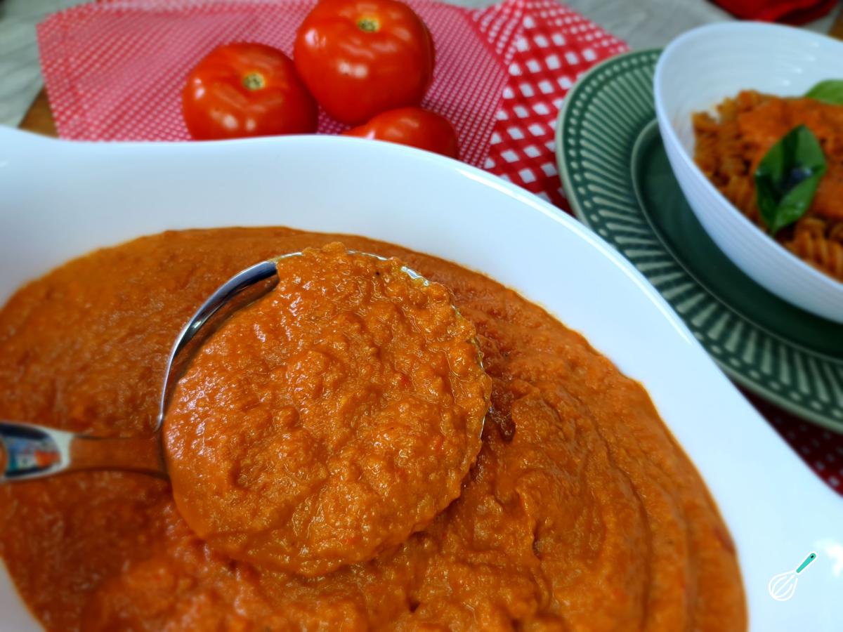 Receita de Molho rústico de tomate assado