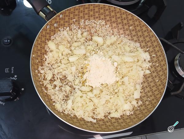 Receita de Arroz com cenoura e frango - Passo 2