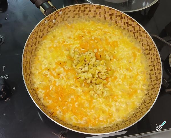 Receita de Arroz com cenoura e frango - Passo 4