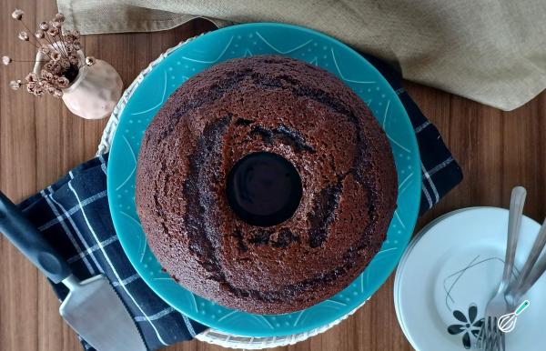 BOLO DE CHOCOLATE RÁPIDO E FÁCIL