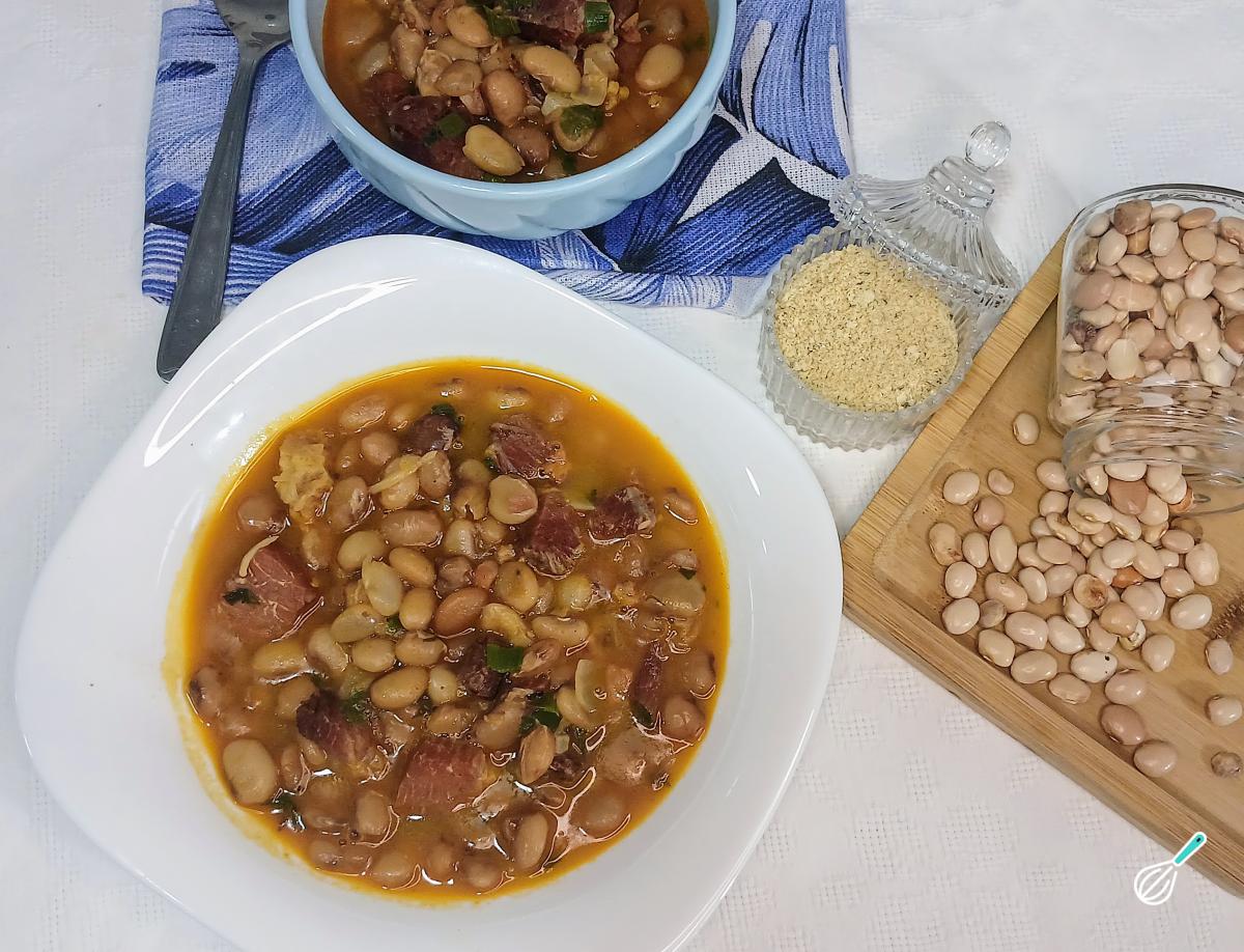 Receita de Fava com carne seca (charque)