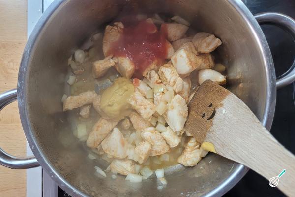 Receita de Strogonoff de frango com queijo - Passo 5