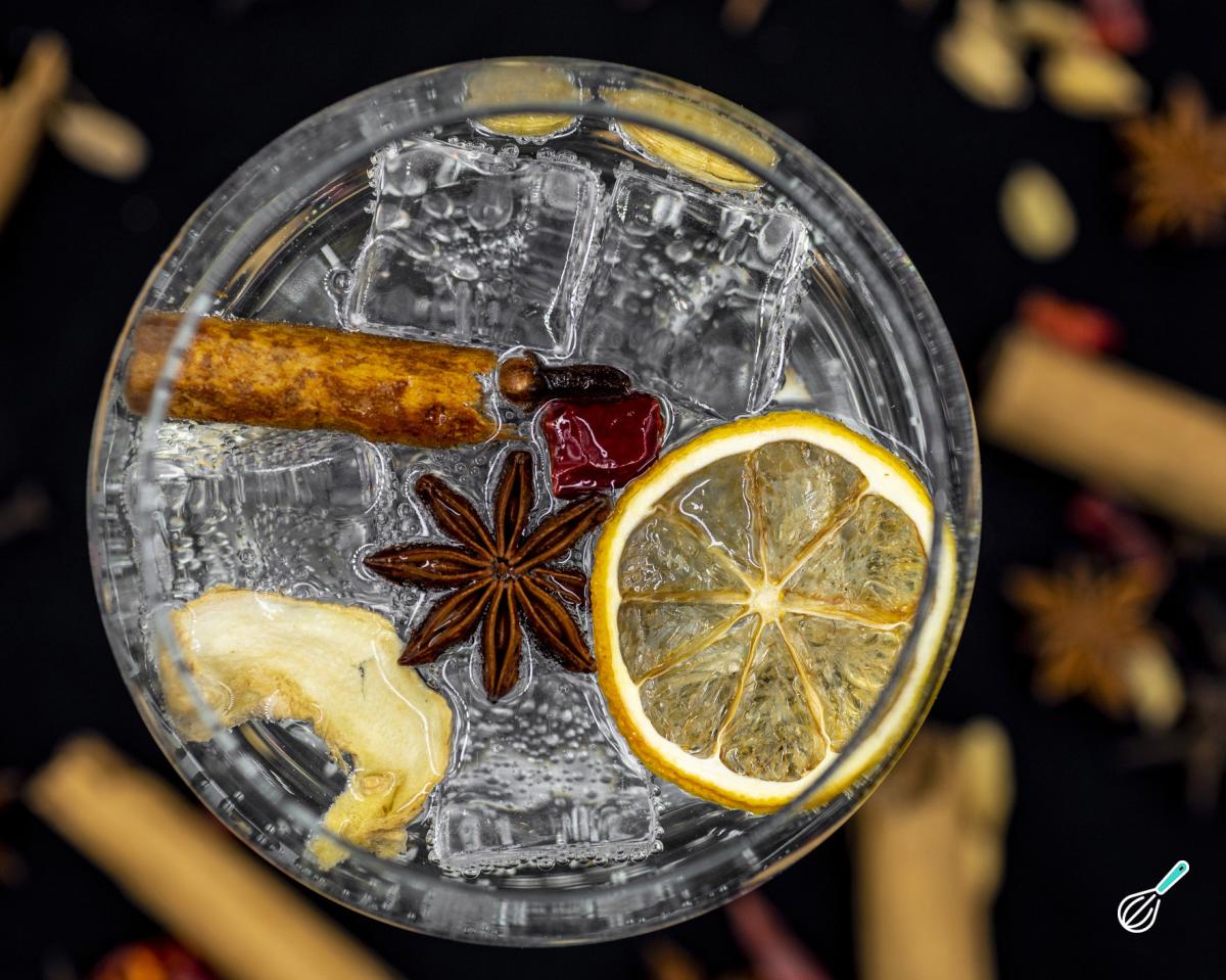 Gin tônica com especiarias