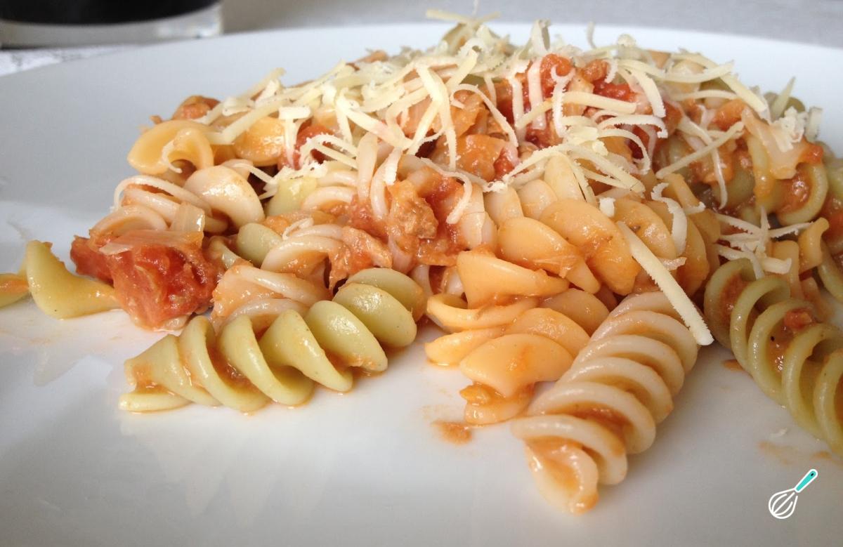 Receita de Macarronada de atum simples
