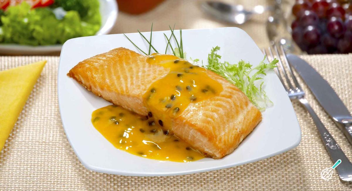 Receita de Salmão ao molho de maracujá