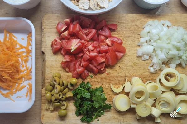 Receita de Torta de frango com palmito e requeijão - Passo 2