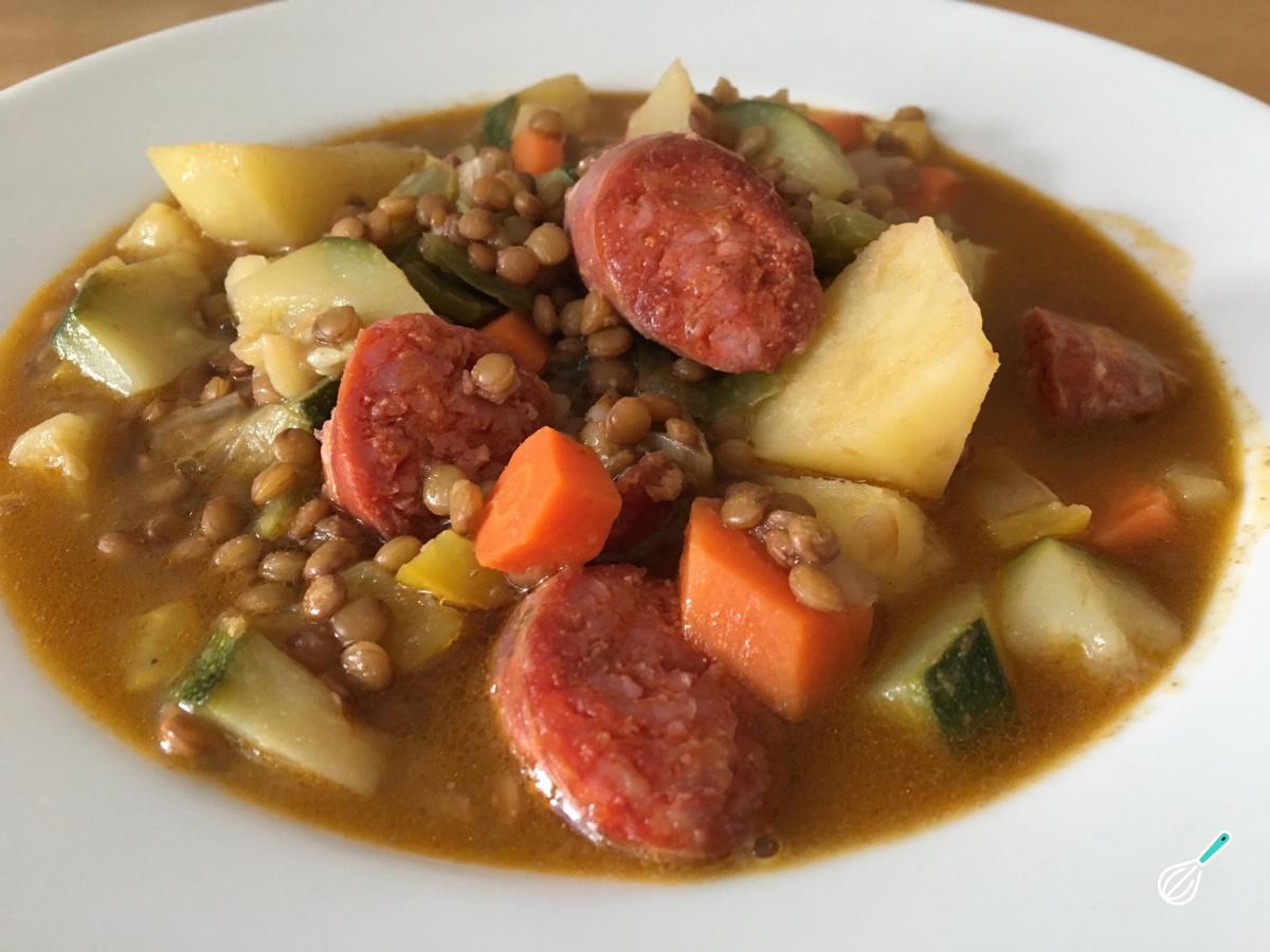 Receita de Sopa de lentilha com linguiça calabresa