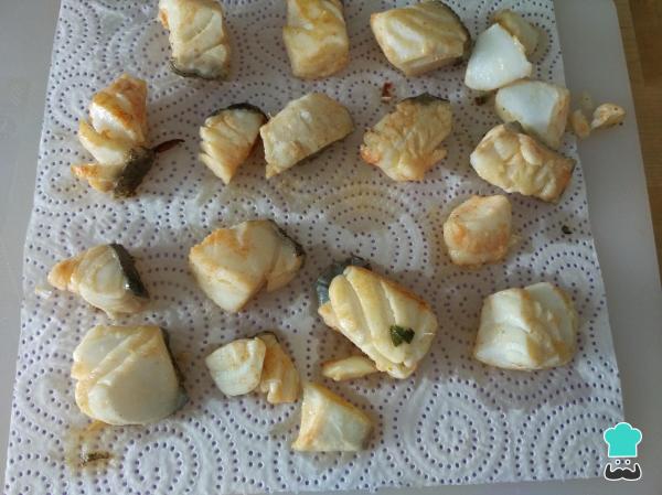 Receita de Espetinho de bacalhau - Passo 4
