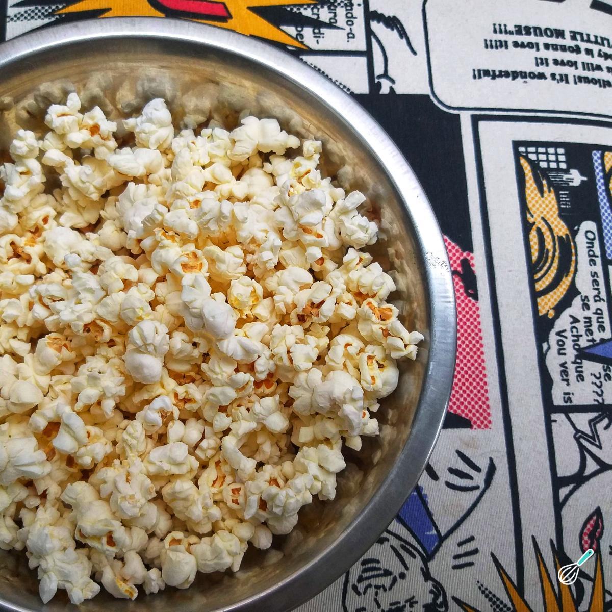 Receita de Pipoca de microondas com água