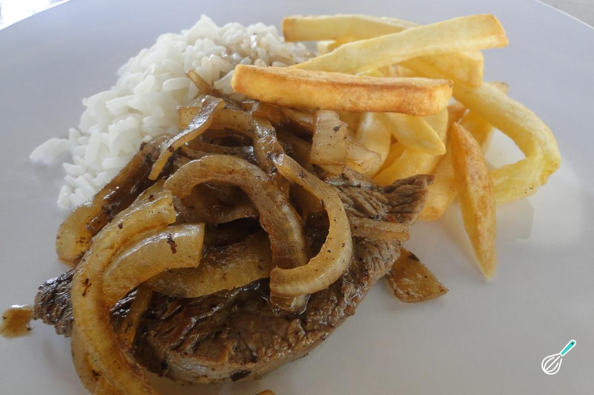 Receita de Bife acebolado simples