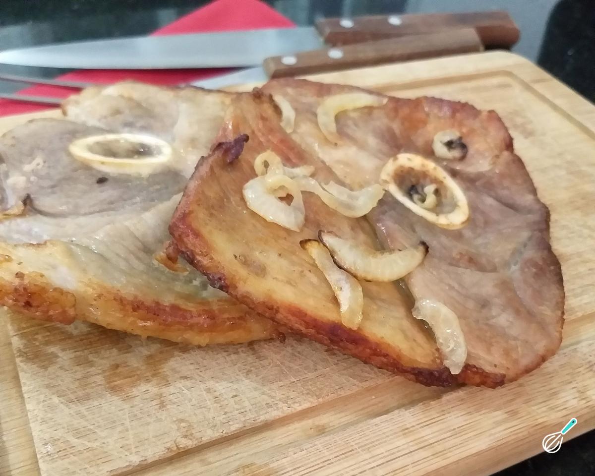 Receita de Carré suíno acebolado