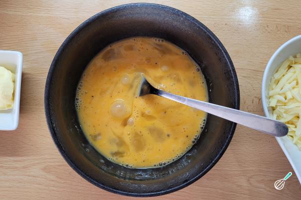 Receita de Omelete de espinafre e queijo - Passo 4