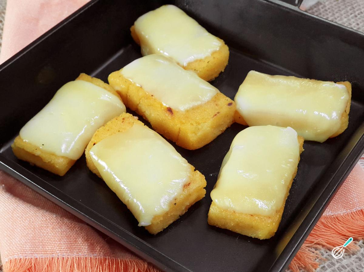 Receita de Polenta brustolada com queijo