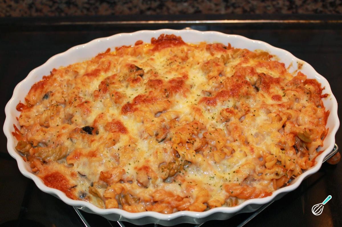 Receita de Macarrão com atum gratinado
