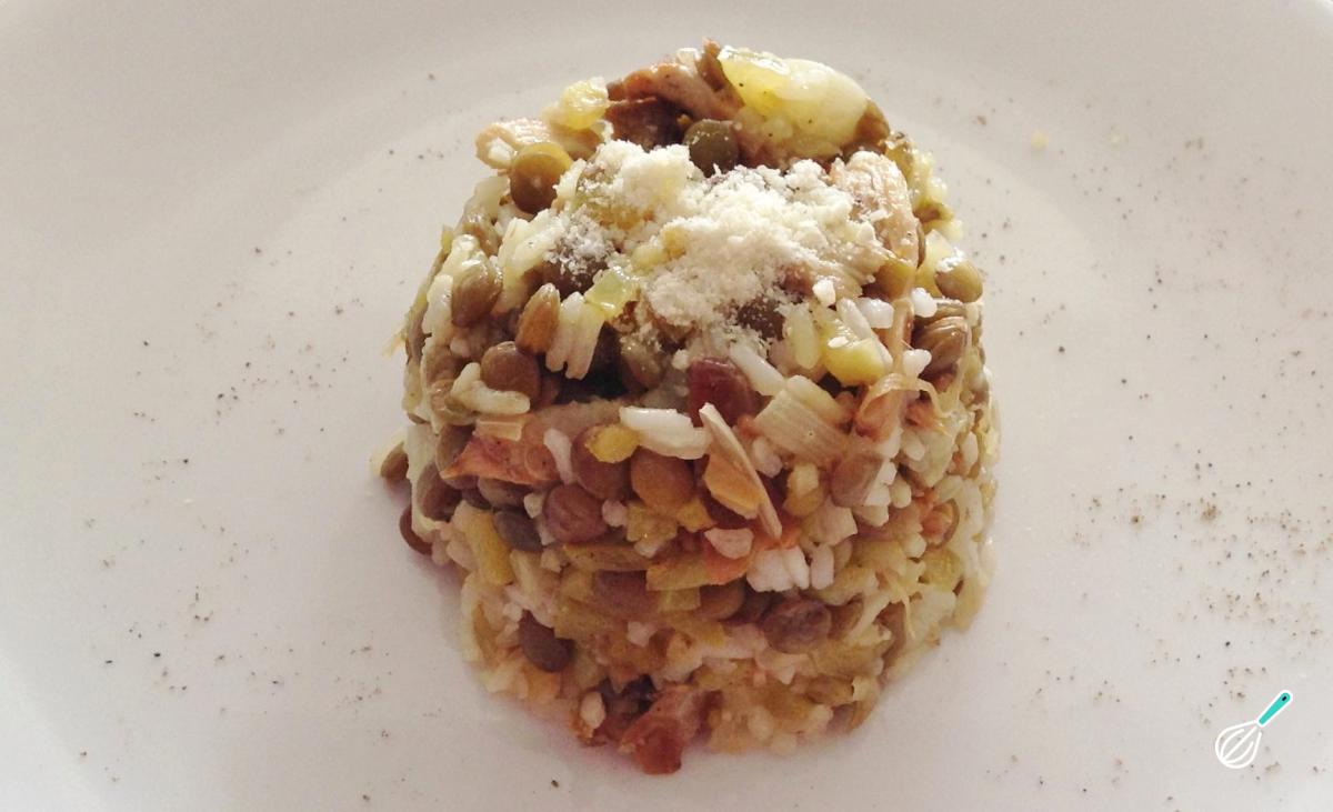 Receita de Arroz com lentilhas e frango desfiado
