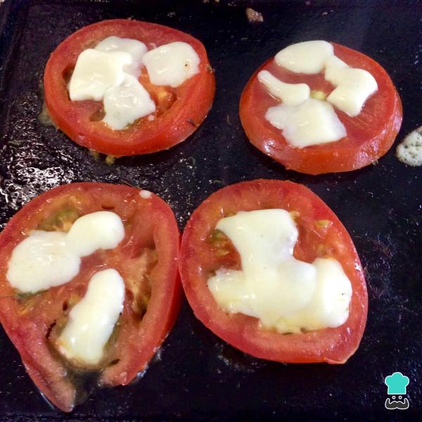 Receita de Sanduíche de focaccia com tomate - Passo 4