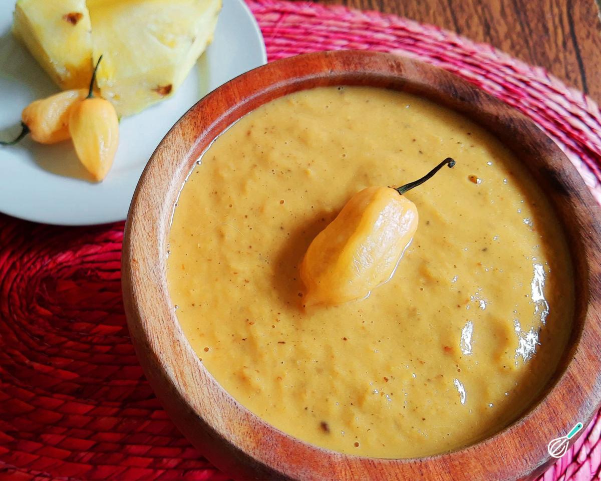 Receita de Molho de abacaxi com pimentas