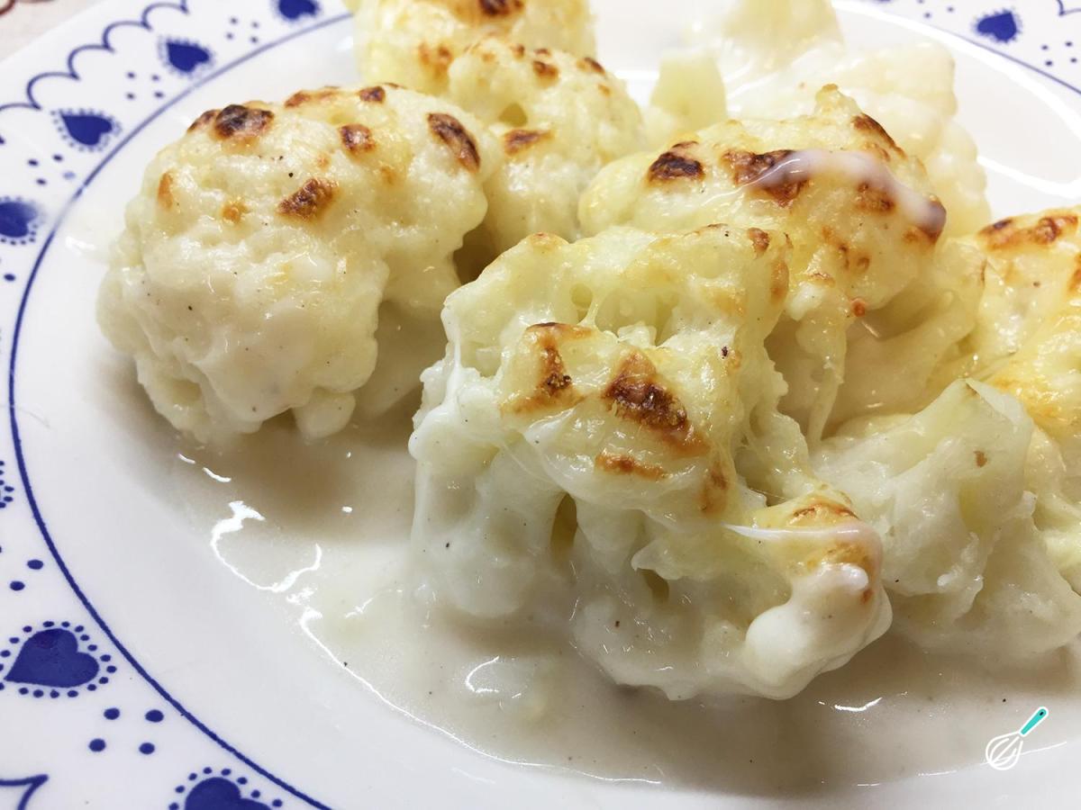 Receita de Couve flor gratinada ao molho branco