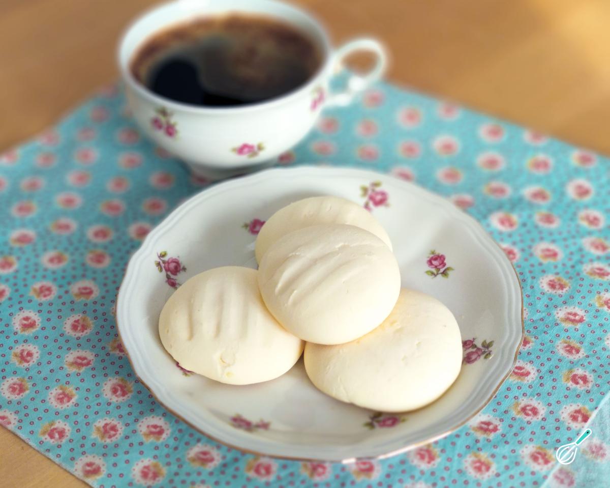 Receita de Bolacha de maizena com leite condensado