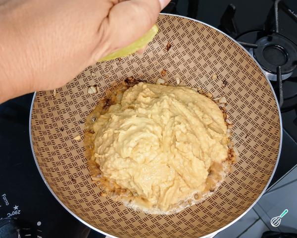 Receita de Purê de grão-de-bico - Passo 7