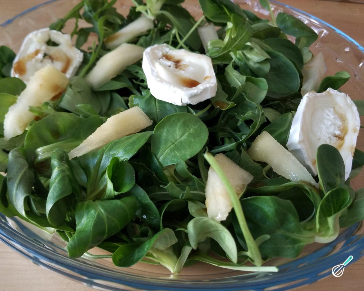 Receita de Salada de folhas verdes diferente