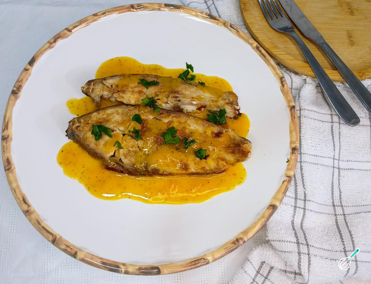 Receita de Tilápia ao molho de maracujá