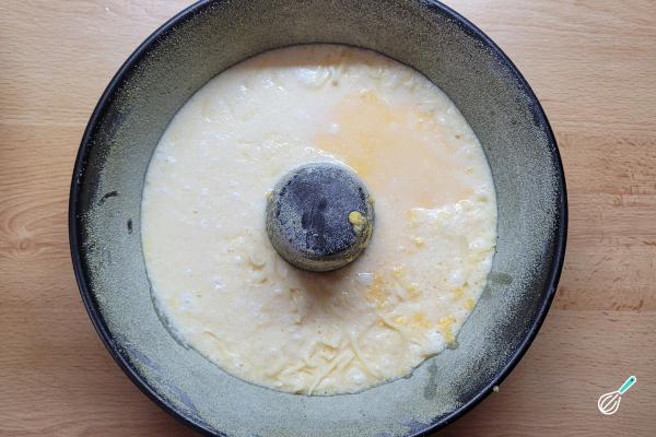 Receita de Bolo de farinha de milho com queijo - Passo 5