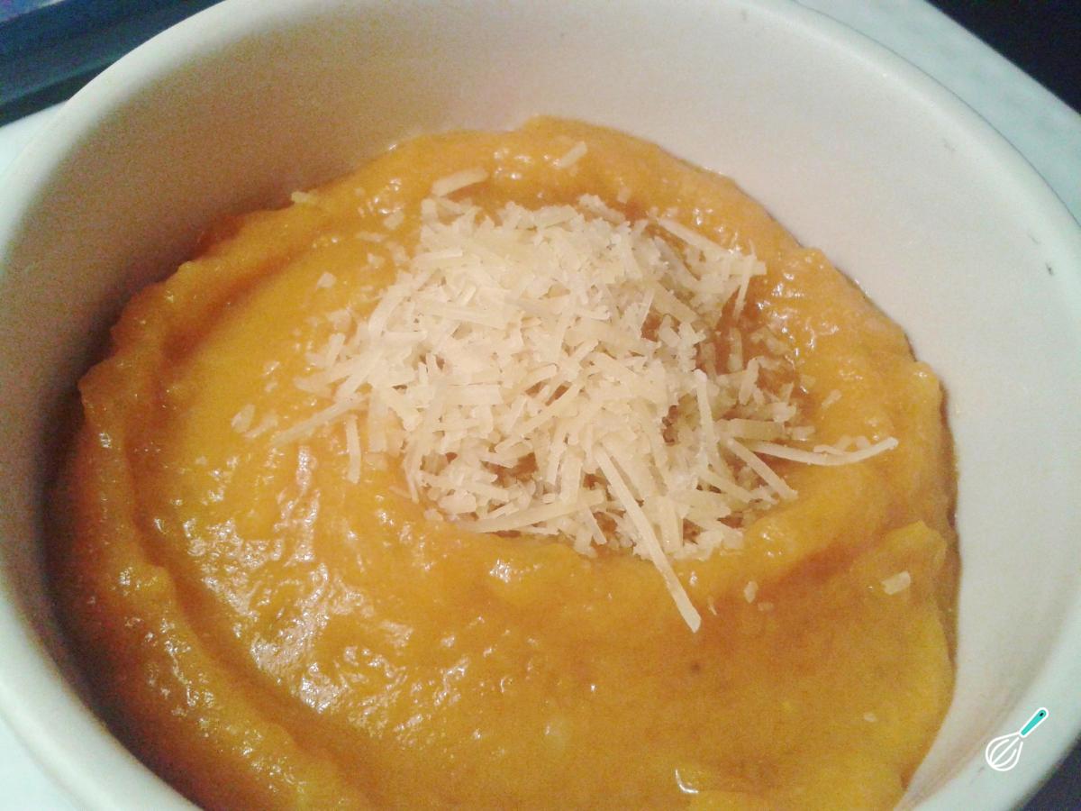 Receita de Purê de abóbora com queijo parmesão