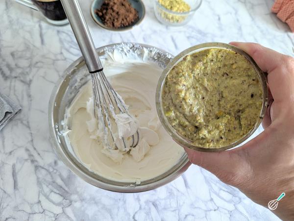 Receita de Tiramisu de pistache - Passo 7