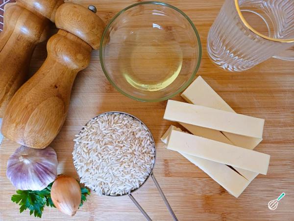 Receita de Arroz com queijo coalho - Passo 1