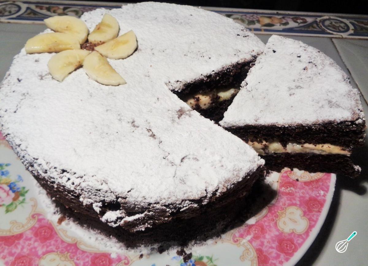 Receita de Bolo de chocolate com recheio de banana