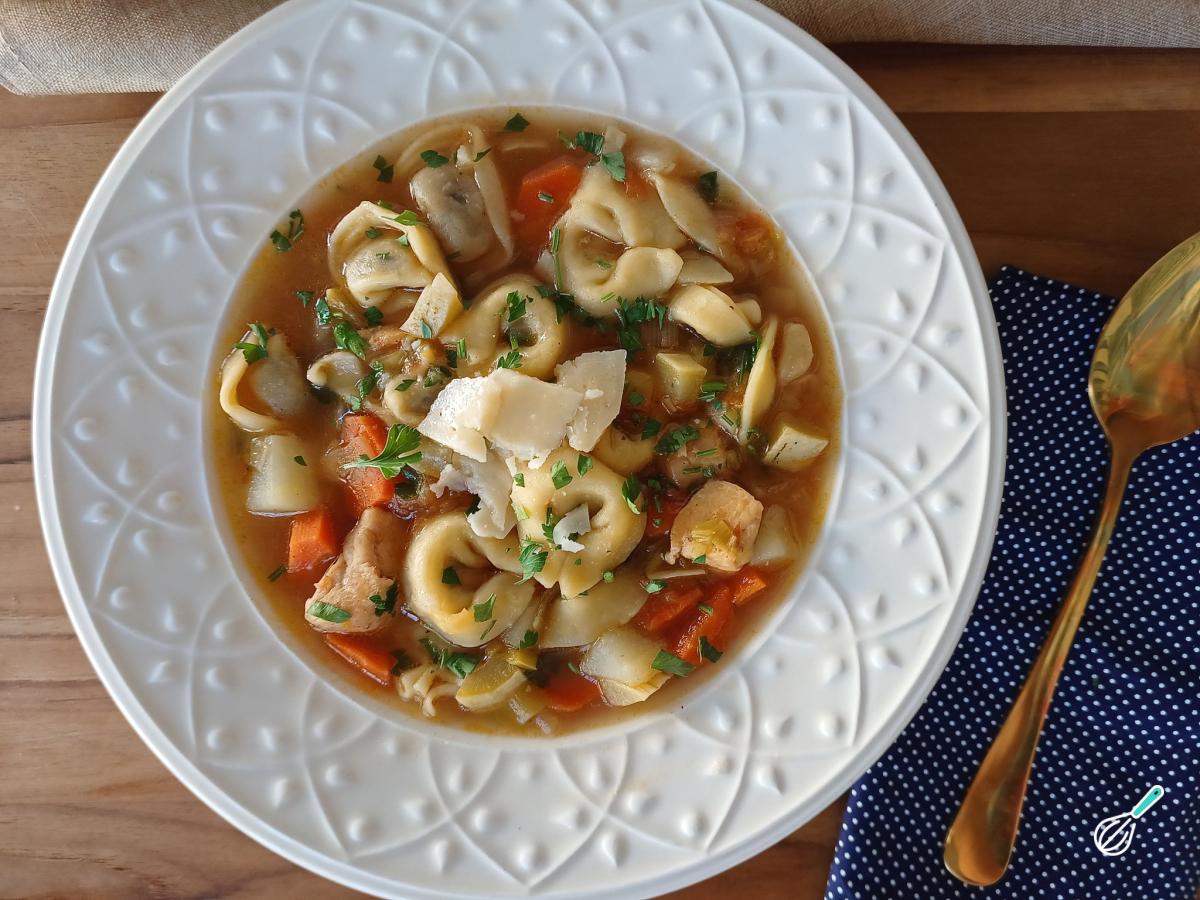 Receita de Sopa de capeletti com frango