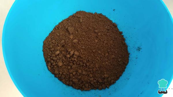 Receita de Ovo de Páscoa de Oreo - Passo 2