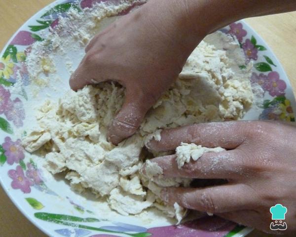 Receita de Empanada de caramelo - Passo 2